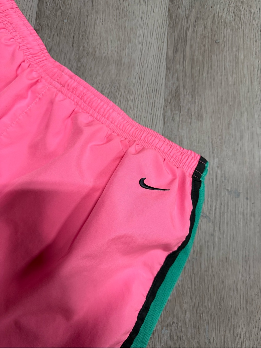 •NIKE• RUNNING SHORTS - Picture 5 of 6